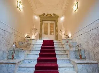 Couette-café Palazzo Lombardo 3*