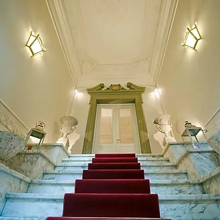 Palazzo Lombardo Couette-café 3*