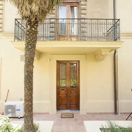 Bed and Breakfast Palazzo Lombardo 3*