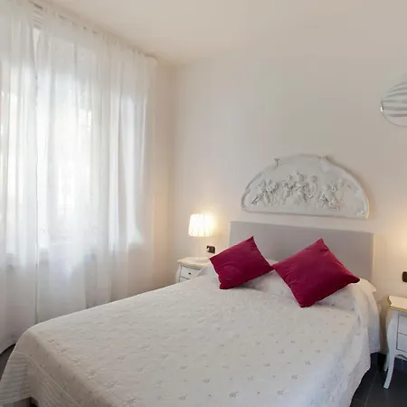 Palazzo Lombardo Bed and Breakfast 3*