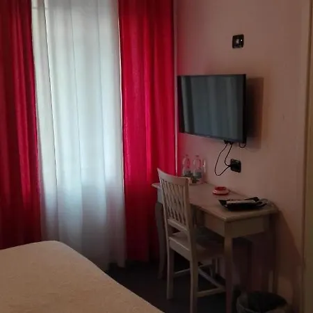Oda ve Kahvaltı Palazzo Lombardo 2*