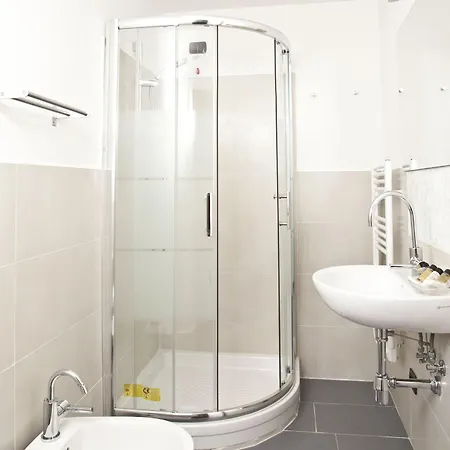 Oda ve Kahvaltı Palazzo Lombardo 2*